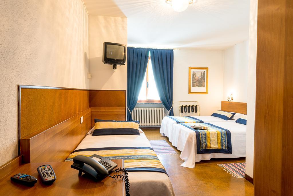 Albergo Altavilla Тирано Стая снимка
