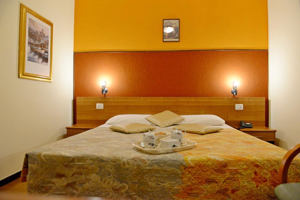 Albergo Altavilla Тирано Екстериор снимка