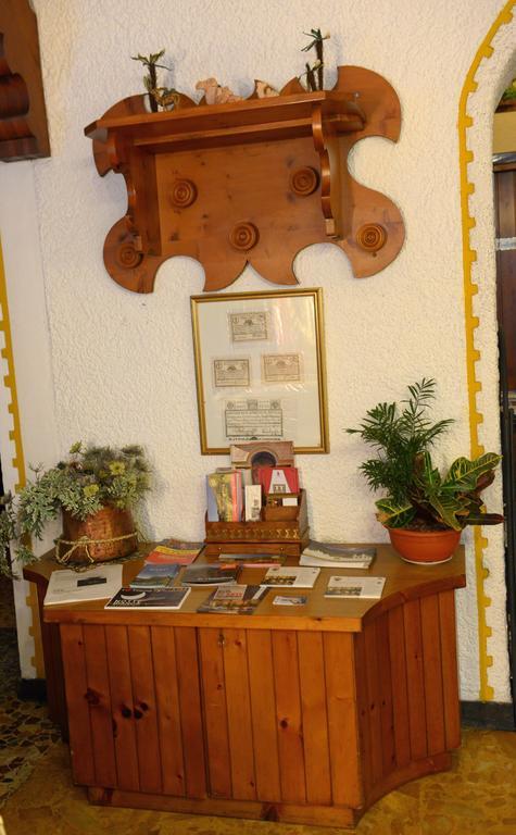 Albergo Altavilla Тирано Екстериор снимка